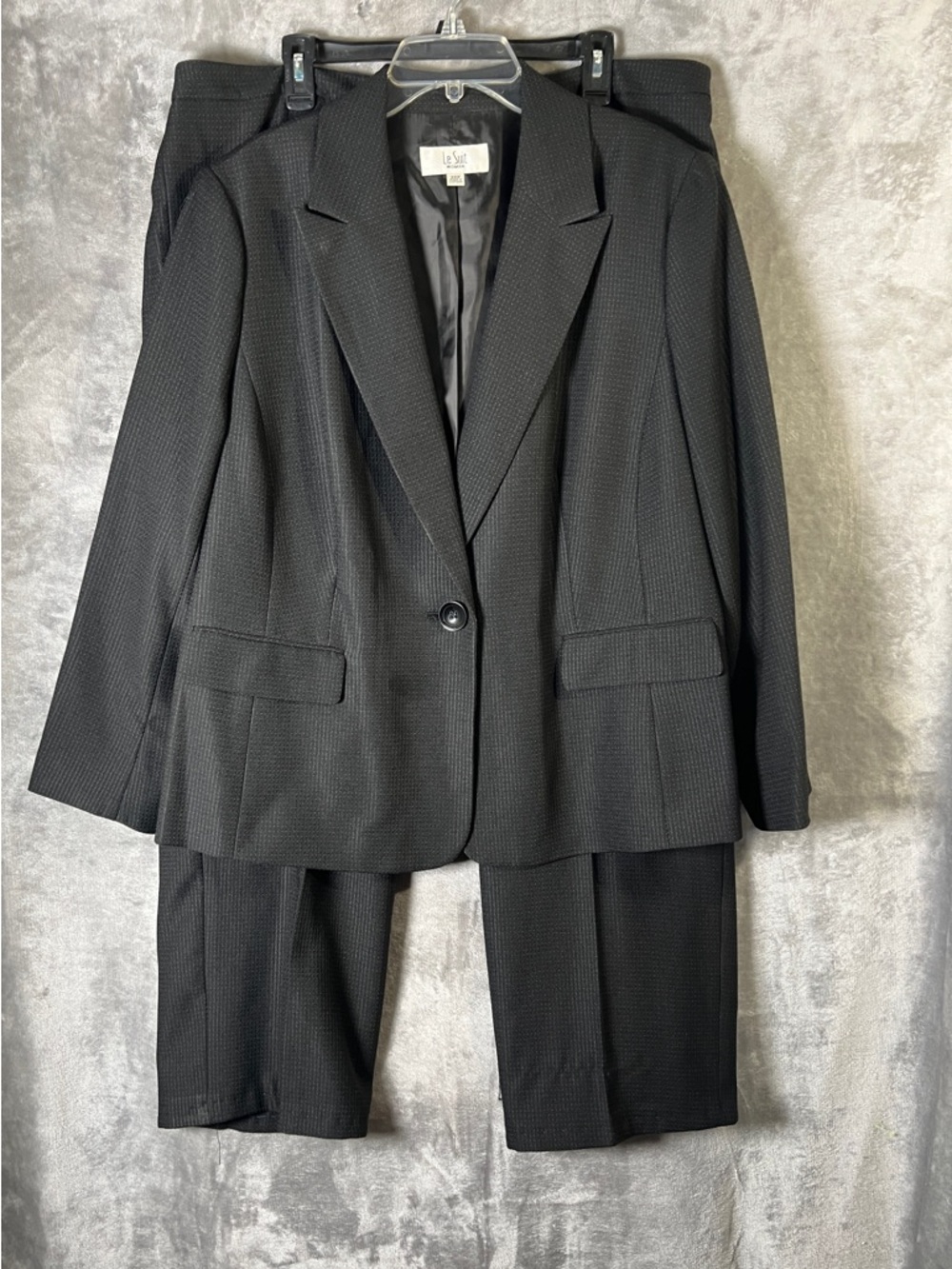 Le Suit Black Women's Two-Piece Blazer & Pants Suit